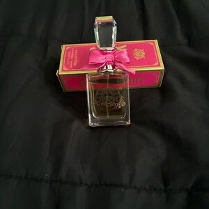 🎀 Juicy Couture “Viva La Juicy” Perfume 🎀